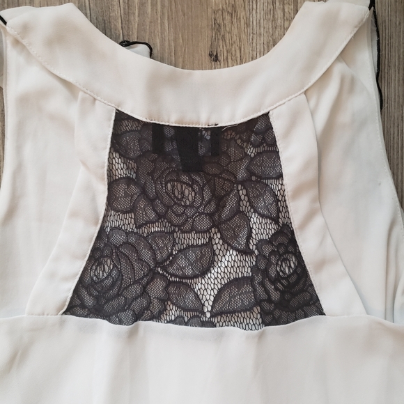 By & By Sleeveless Blouse - Picture 4 of 5